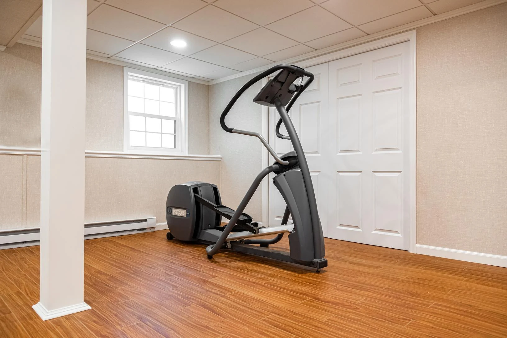 Installation of a basement gym in Harborcreek